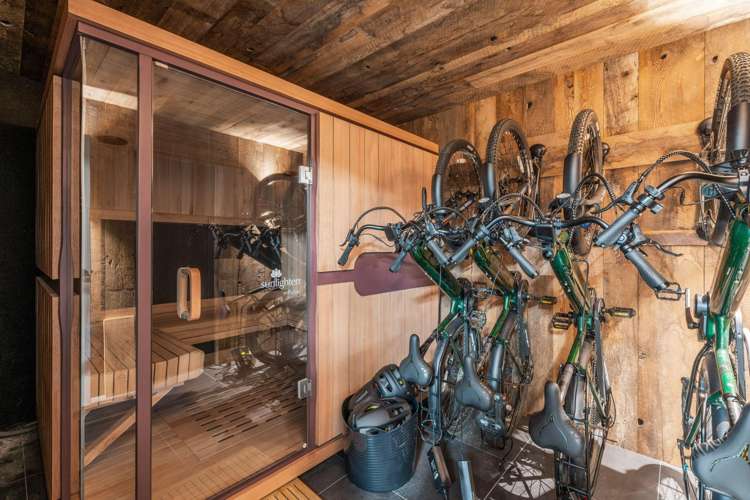 32 Edinburgh Drive Queenstown_21