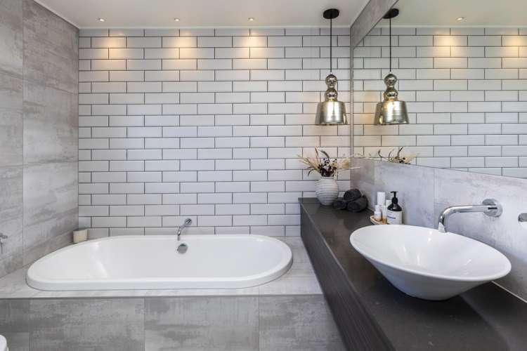 61 Brookwater Avenue Northwood_13