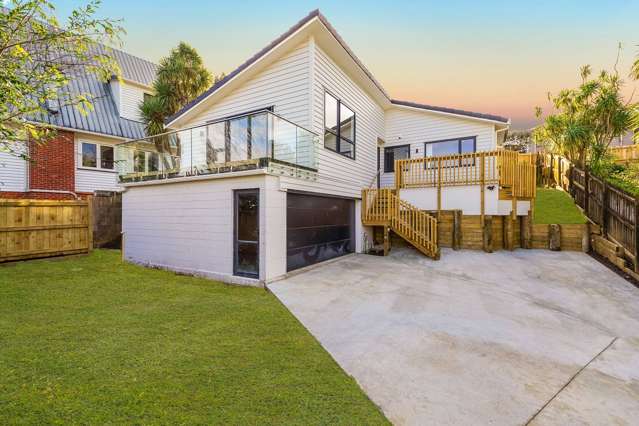3.5 Bedroom + Double Garage + Parking Space