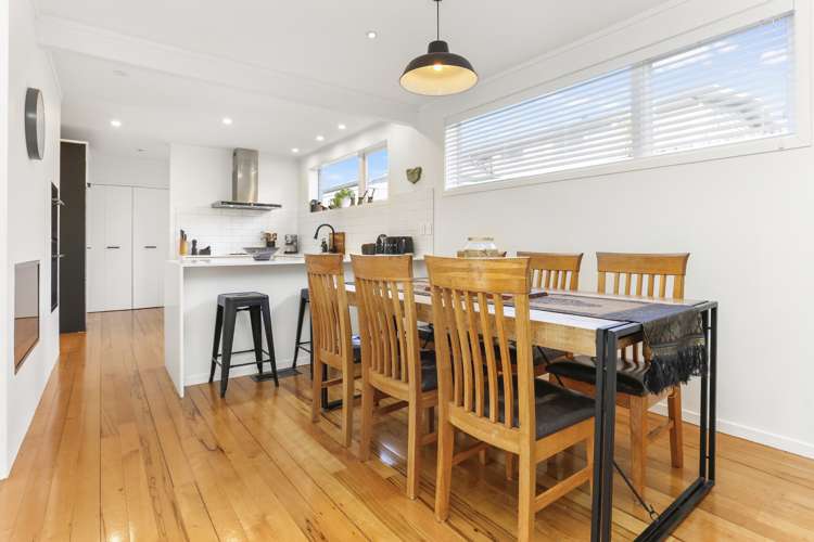 22 Glenmore Road Sunnyhills_7