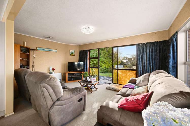 14 Frederick Drive Dinsdale_2