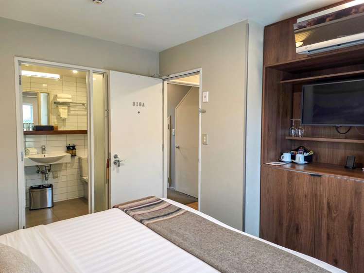 U 27/Room 818 Peppers Bluewater Resort Lake Tekapo_21