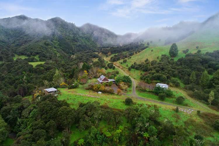 426 Pukeatua Road Ruapehu-King Country Surrounds_10