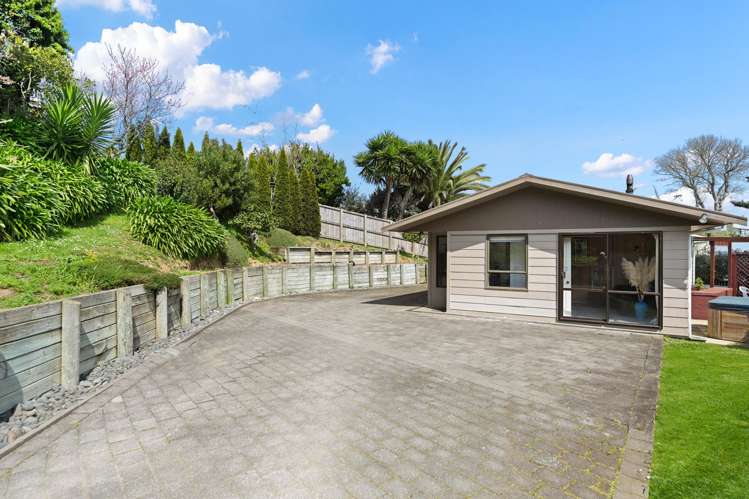 26 Cypress Crescent Pukete_18