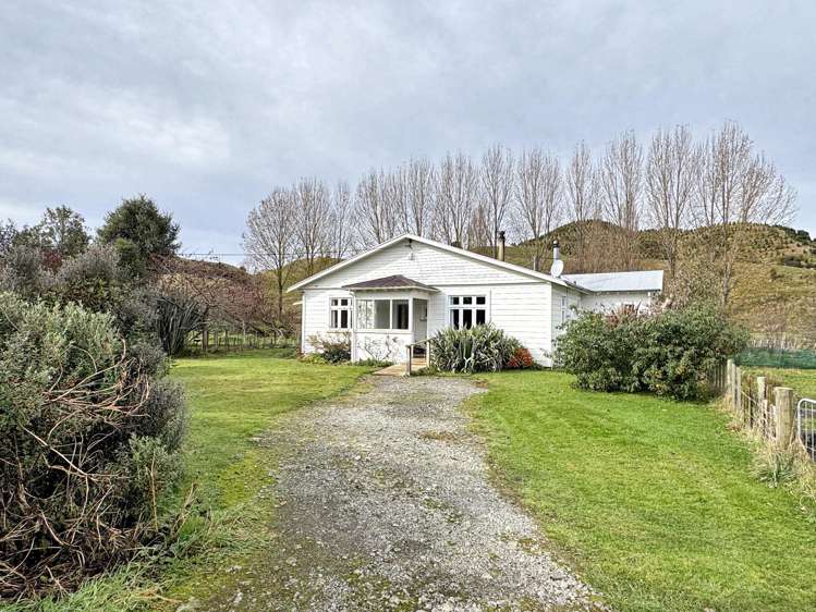 2096 Rangiwahia Road Rangiwahia_6
