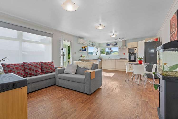 13 Awaroa Road Helensville_11