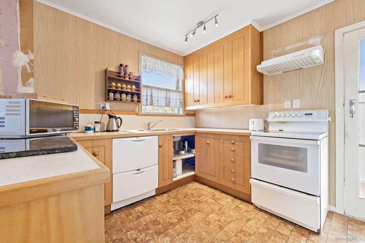 14 Aronui Terrace Kelston_8