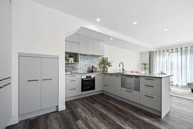 24E Pickering Crescent 1054_4