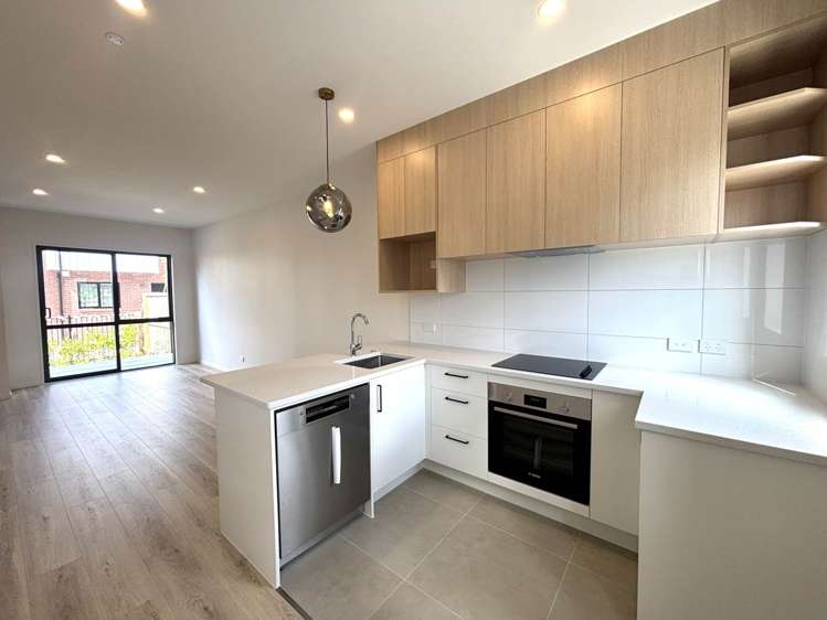 19 Paetai Lane Te Atatu Peninsula_2