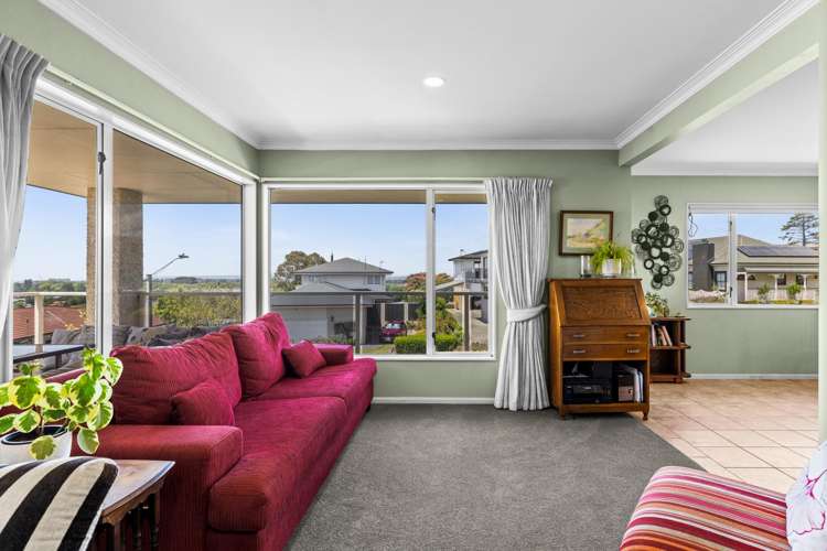 76A Churchill Drive Taradale_13