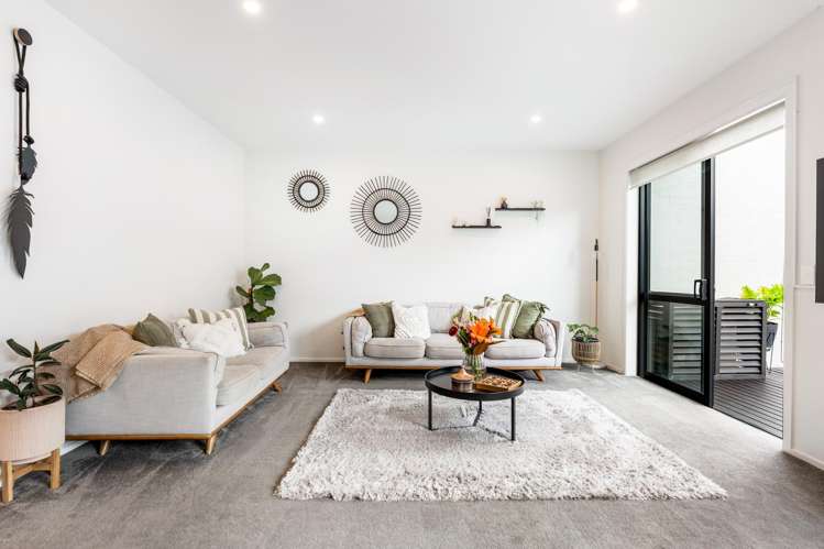 296 Jack Lachlan Drive Beachlands_12