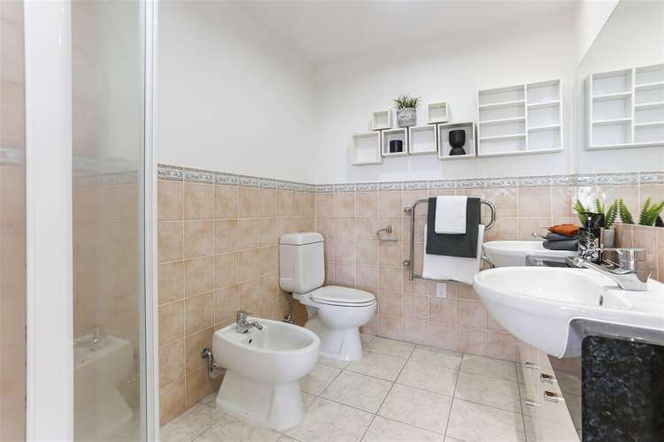 4a/175 Hurstmere Road Takapuna_11