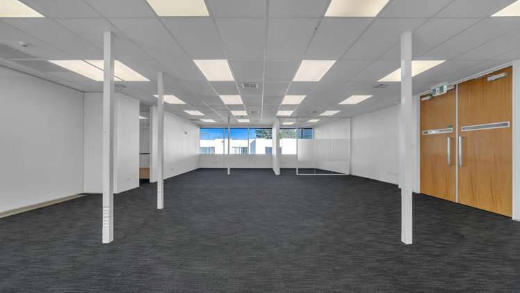 6 Sir William Pickering Drive Burnside_7