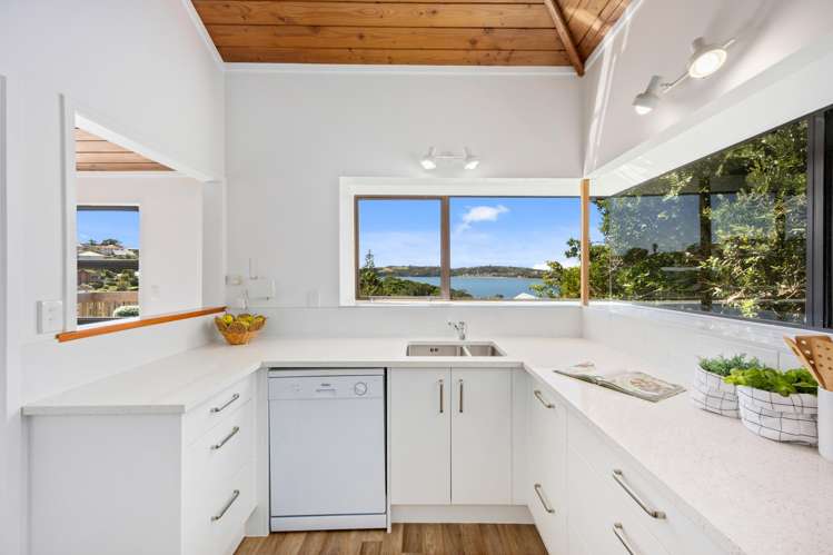 31a Ardern Avenue Stanmore Bay_12