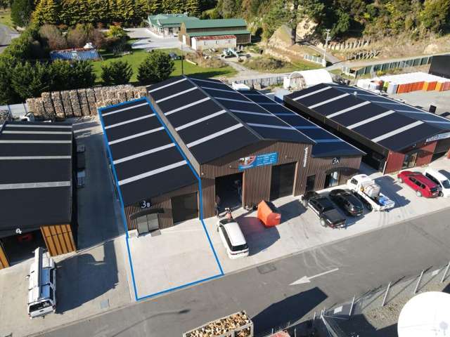 Tidy Tradies Lock Up/Workshop