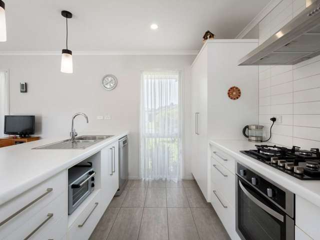 8 Maniaroa Drive Katikati_3