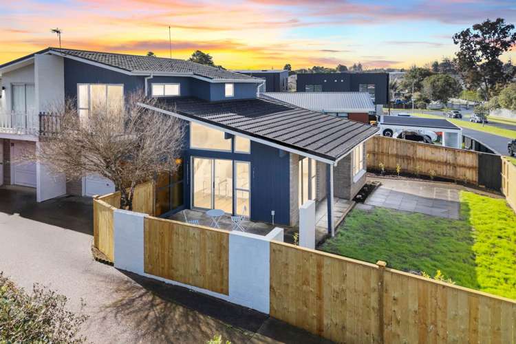 2/30 Whiteacres Drive Sunnyhills_0