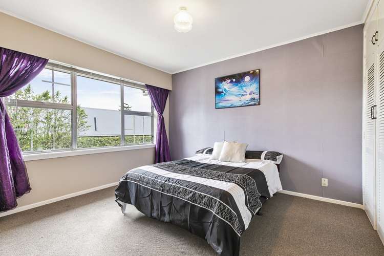 2/69 Royal View Road Te Atatu South_8