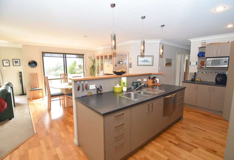 19 Carrington Drive Carterton_5