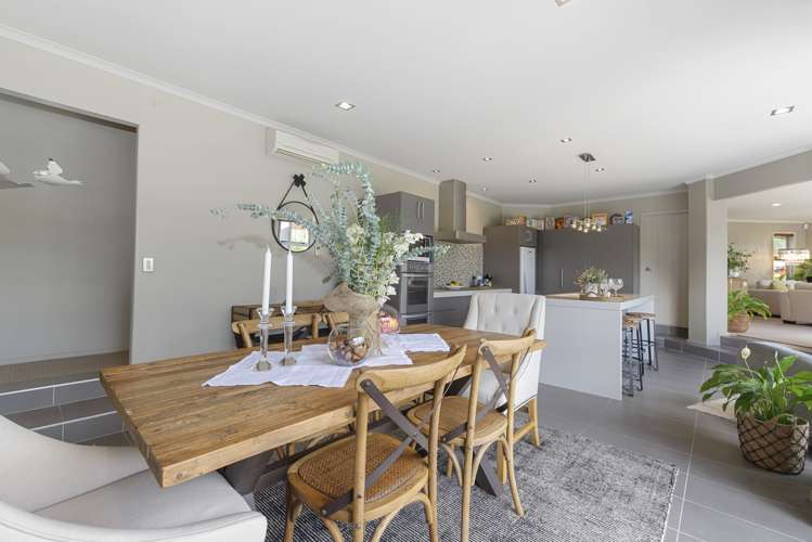 8 Stafford Rise Owhata_8