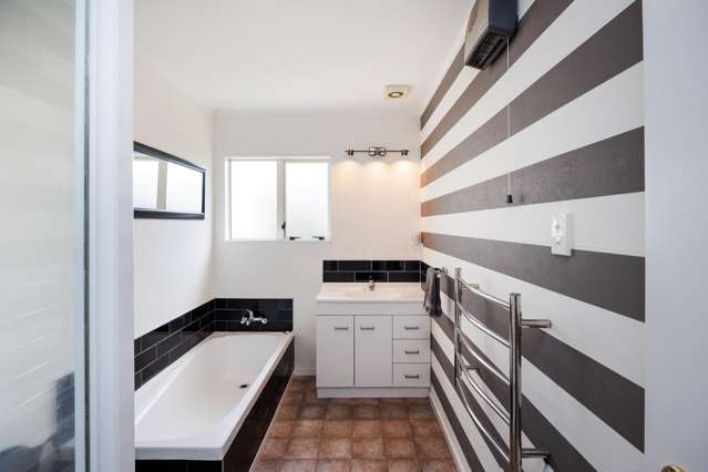 47 Dalfield Place Highbury_1