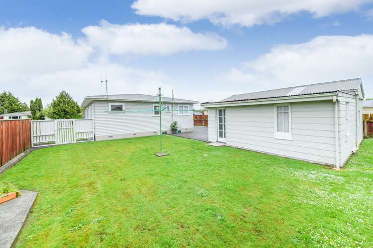 8 Freyberg Street Feilding_14