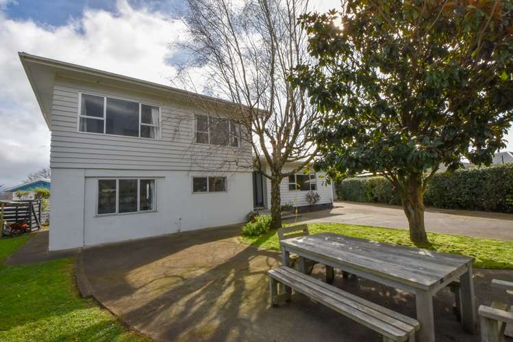 2 Fairbrother Street Carterton_19