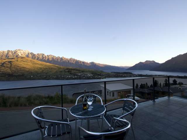 15 Olivers Place Queenstown_2