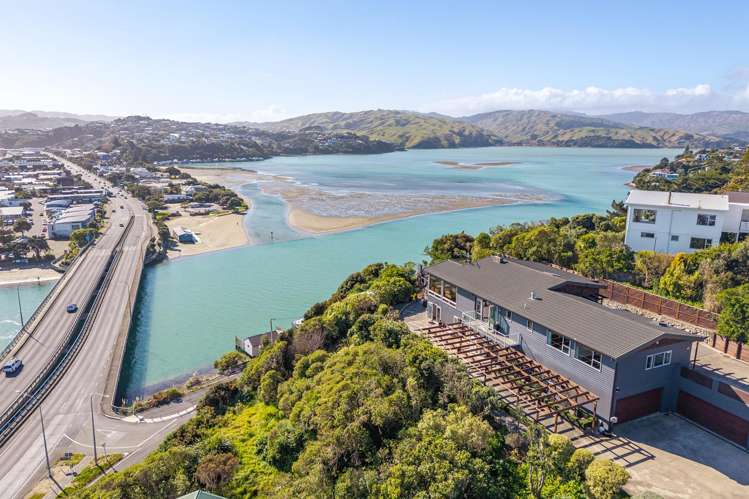 62 Kiriwai Road Paremata_33