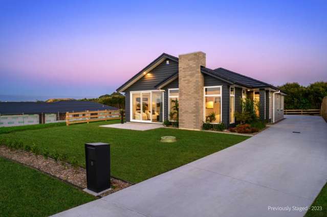 You're Not Dreaming - 4 Bedrooms, 2 Living Areas