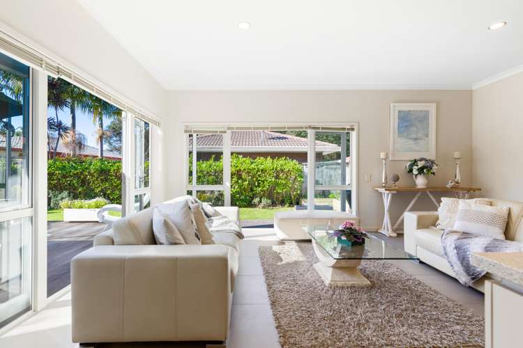 8 Kensington Drive Orewa_6