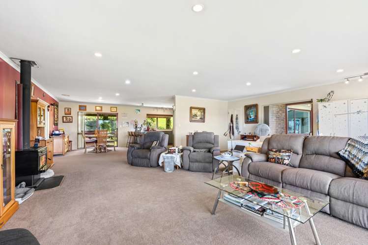 231 Valley View Road Otaika_11