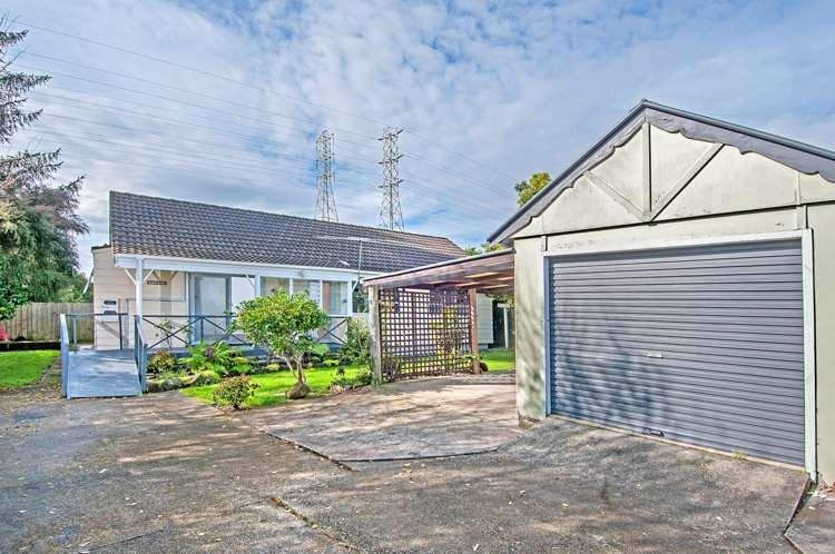 1/81a Flanshaw Road Te Atatu South_13