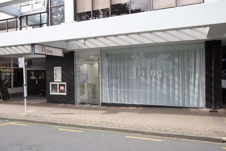 Retail/129 Hurstmere Road Takapuna_3