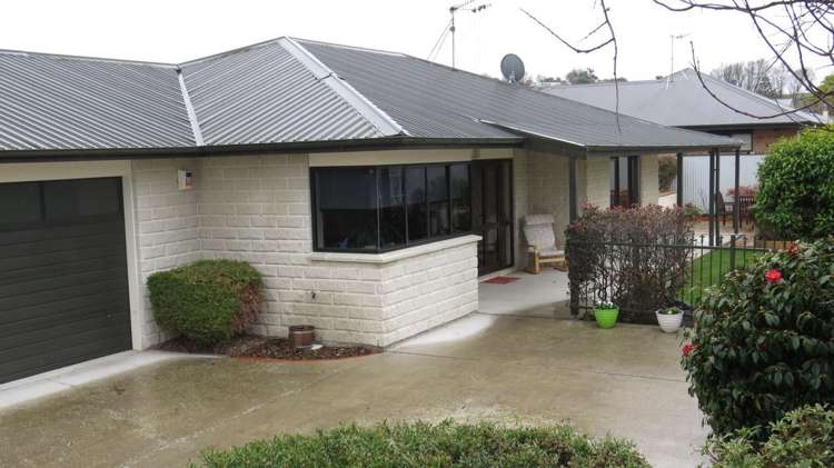 28b Cedar Crescent Feilding_34