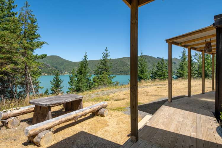 4954 Kenepuru Road Kenepuru Sound_3