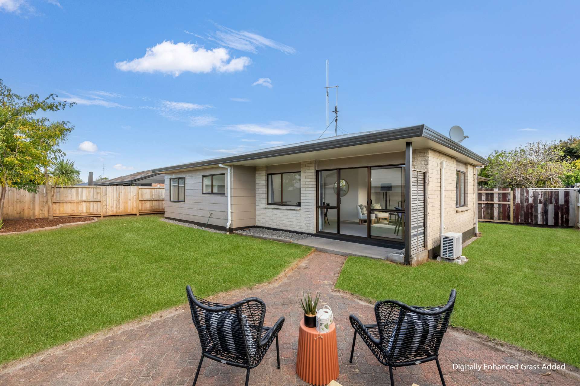 2/83 Gloucester Road Mount Maunganui_0