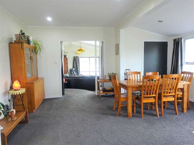 1 Barber Street Foxton Beach_3