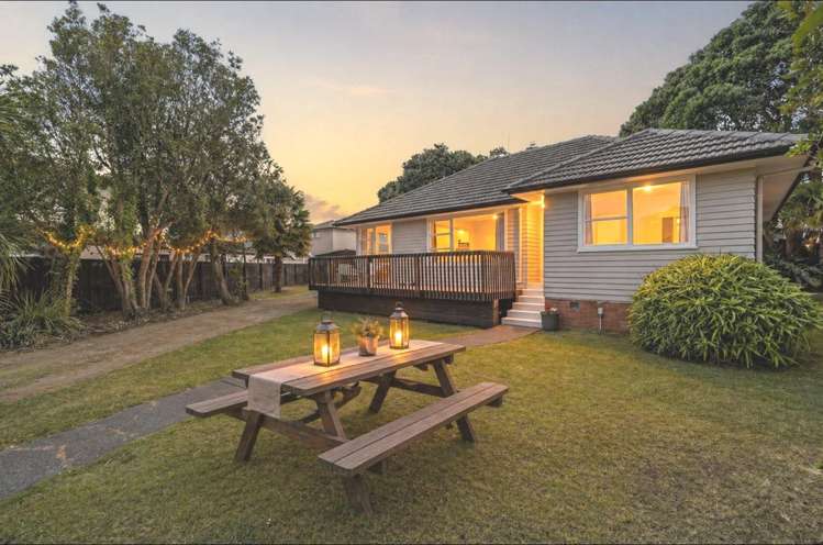 24 Mackenzie Street Te Atatu South_27