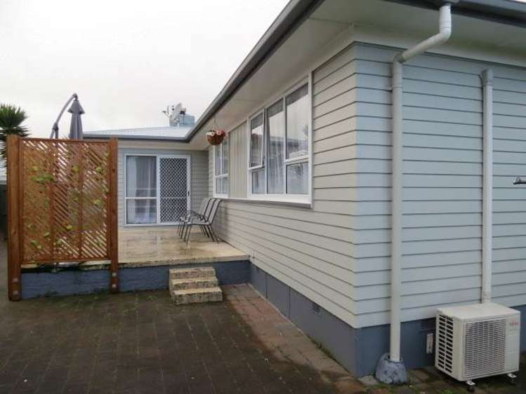 7 Resolute Way Papakura_8