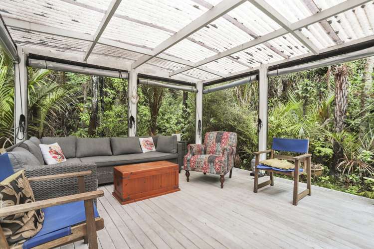 185 Laingholm Drive Laingholm_14