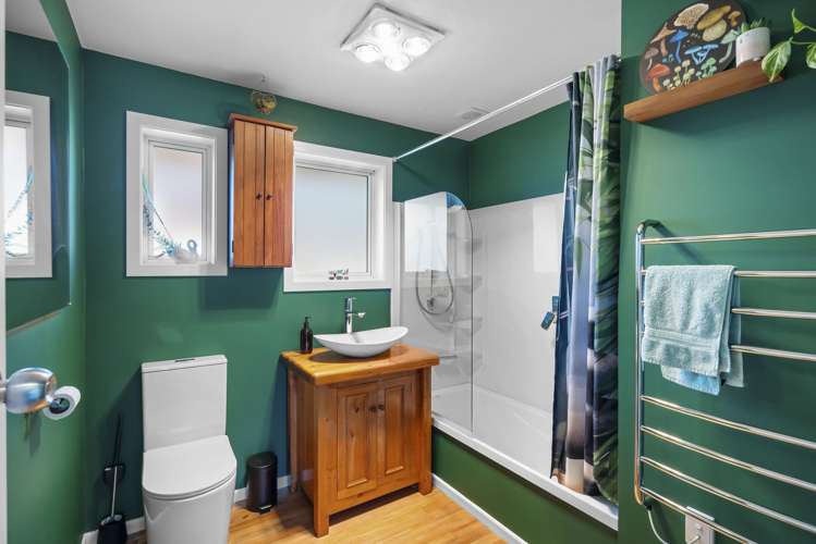 22 George Street Rolleston_13