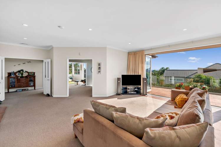 10 Mangerton Lane East Tamaki Heights_10