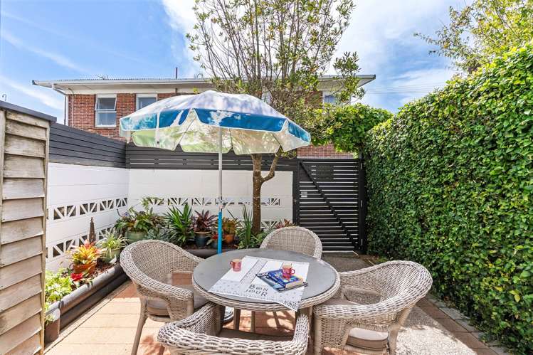 2/72 Sylvan Avenue Northcote_2