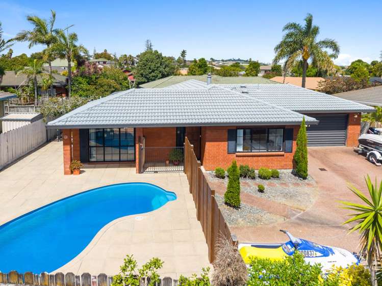 8 John Lister Close Golflands_22