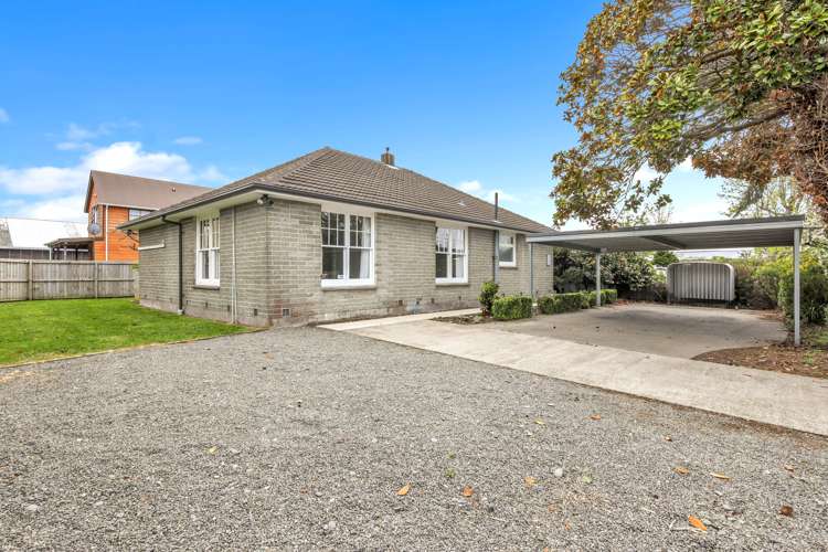 43 Birchfield Avenue Dallington_19