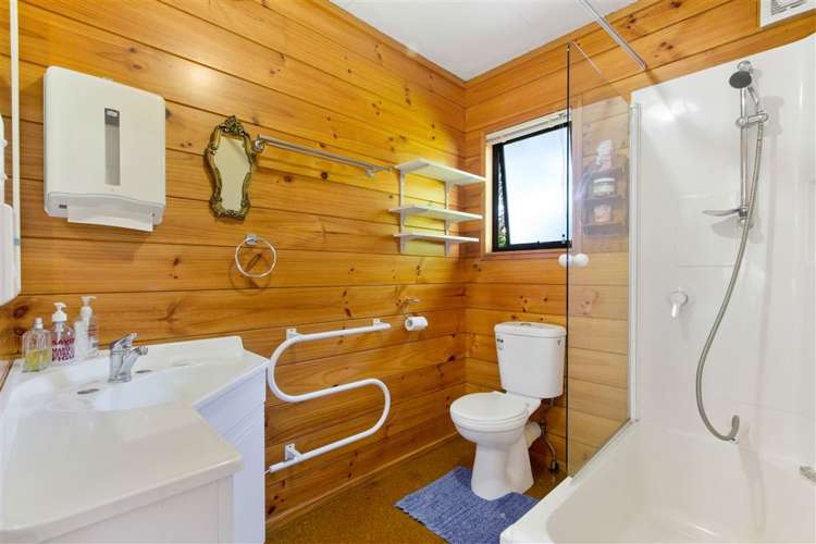 36 Karaka Road Oneroa_11