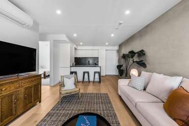 304/2 Miller Street_4
