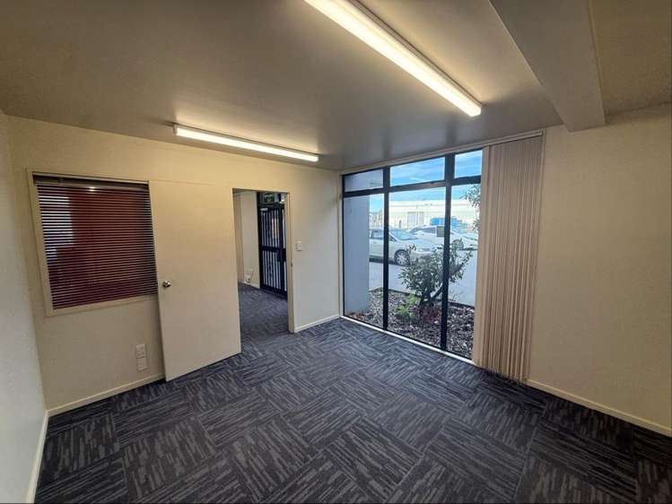 5E Tenahaun Place Wigram_11