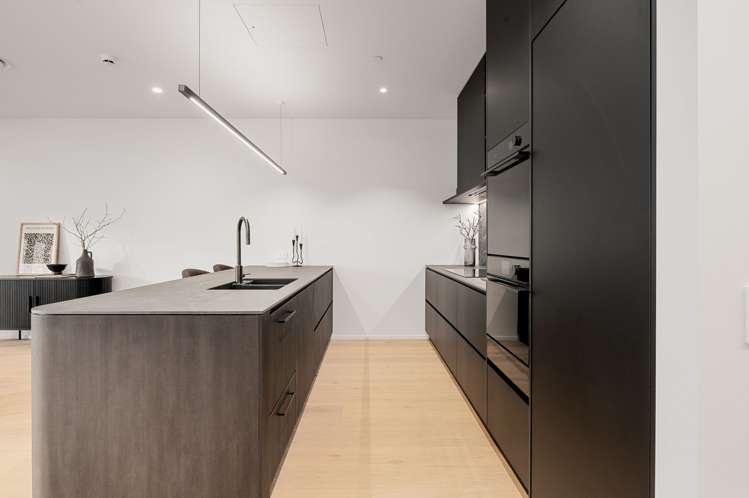 402/1 Cook Street Hamilton East_6